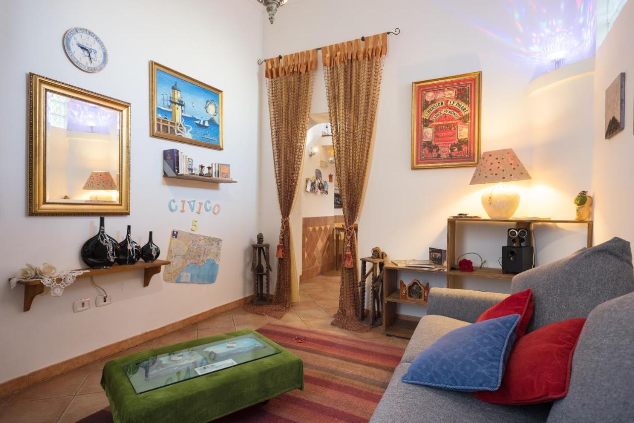 Civico 5 Appartament Napoli Centro Apartment ภายนอก รูปภาพ